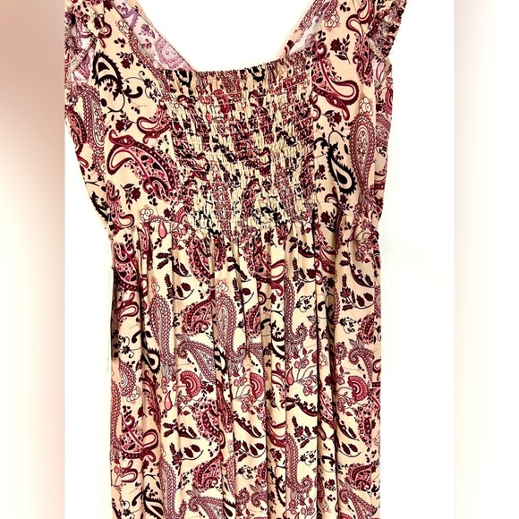 🆕 Justify Pink & Tan Patterned Dress with Front Tie Peak-a-boo - Picture 15 of 15